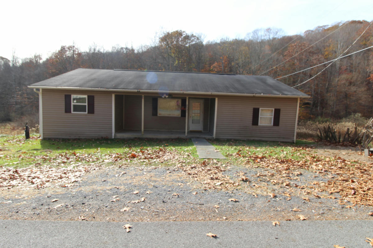 9031 JUDSON RD, HINTON, WV 25951, photo 1 of 28